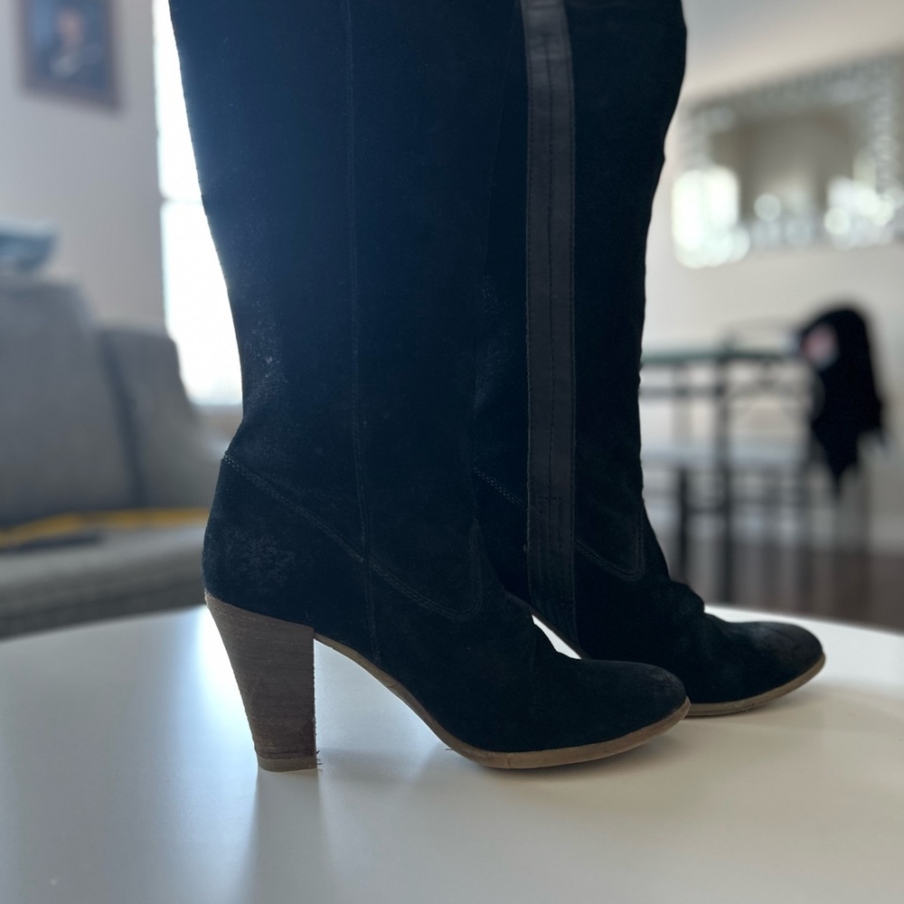Elegant Black Suede Women's Boots